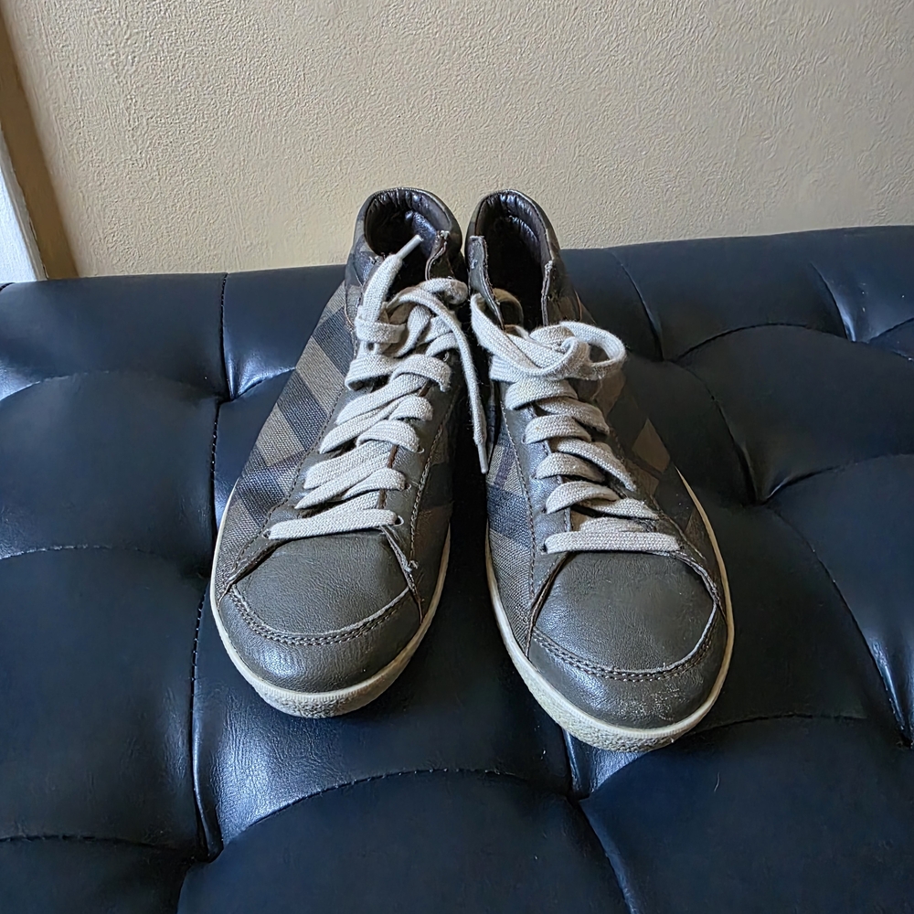Stylish Women's High-Top Sneakers